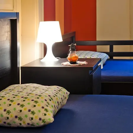 Hostel Animation